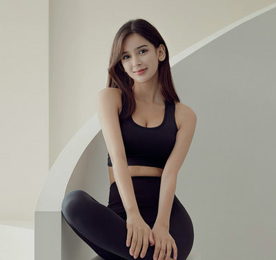 Two-Piece Running Bra Black suit - D&A