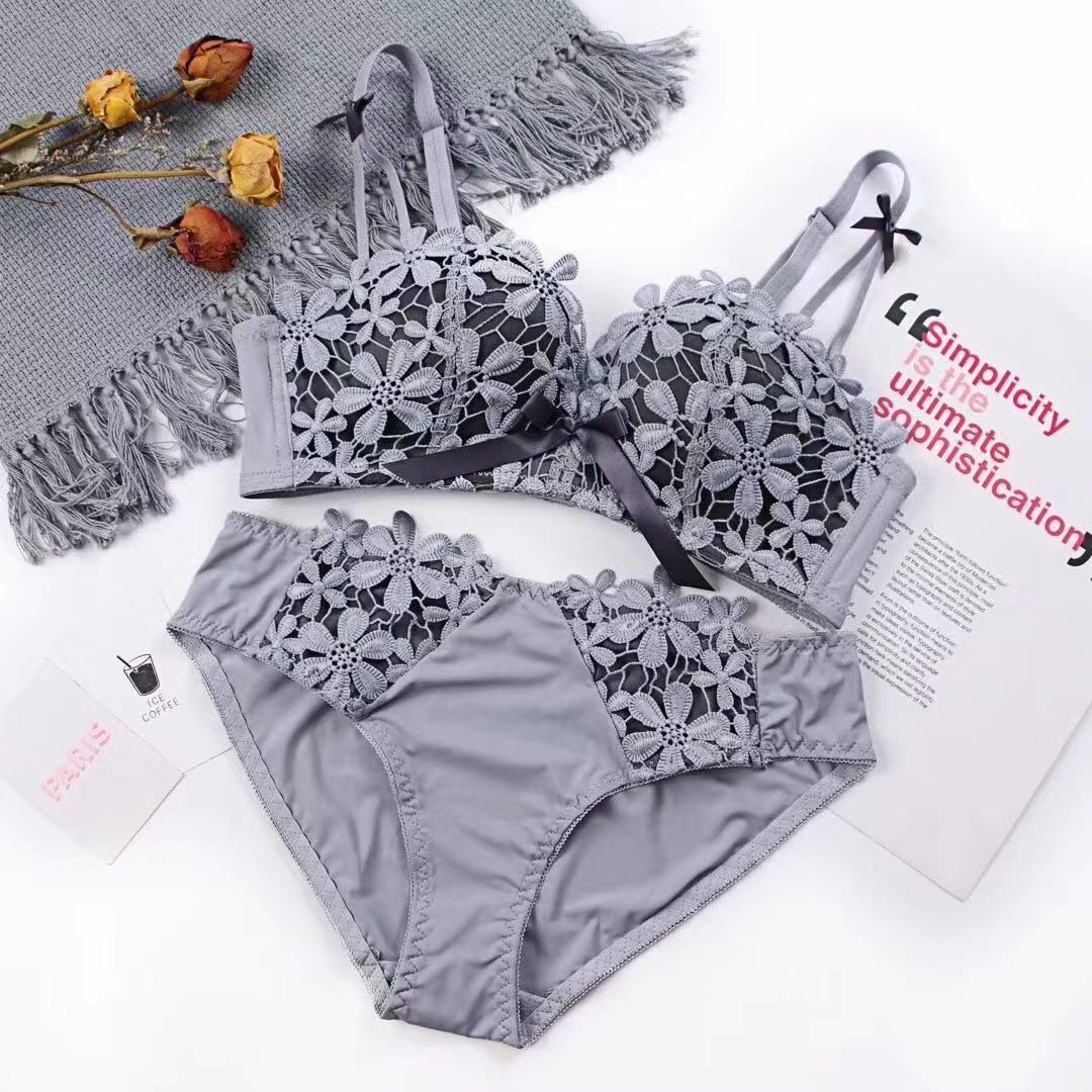 Lace embroidered brassiere bra Grey - D&A