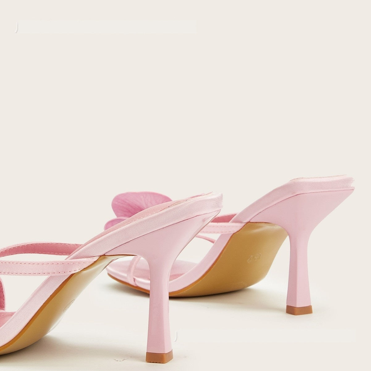 Spring And Summer Meiko Flower Decorative Flip-toe Square Toe High Heel Sandals - D&A