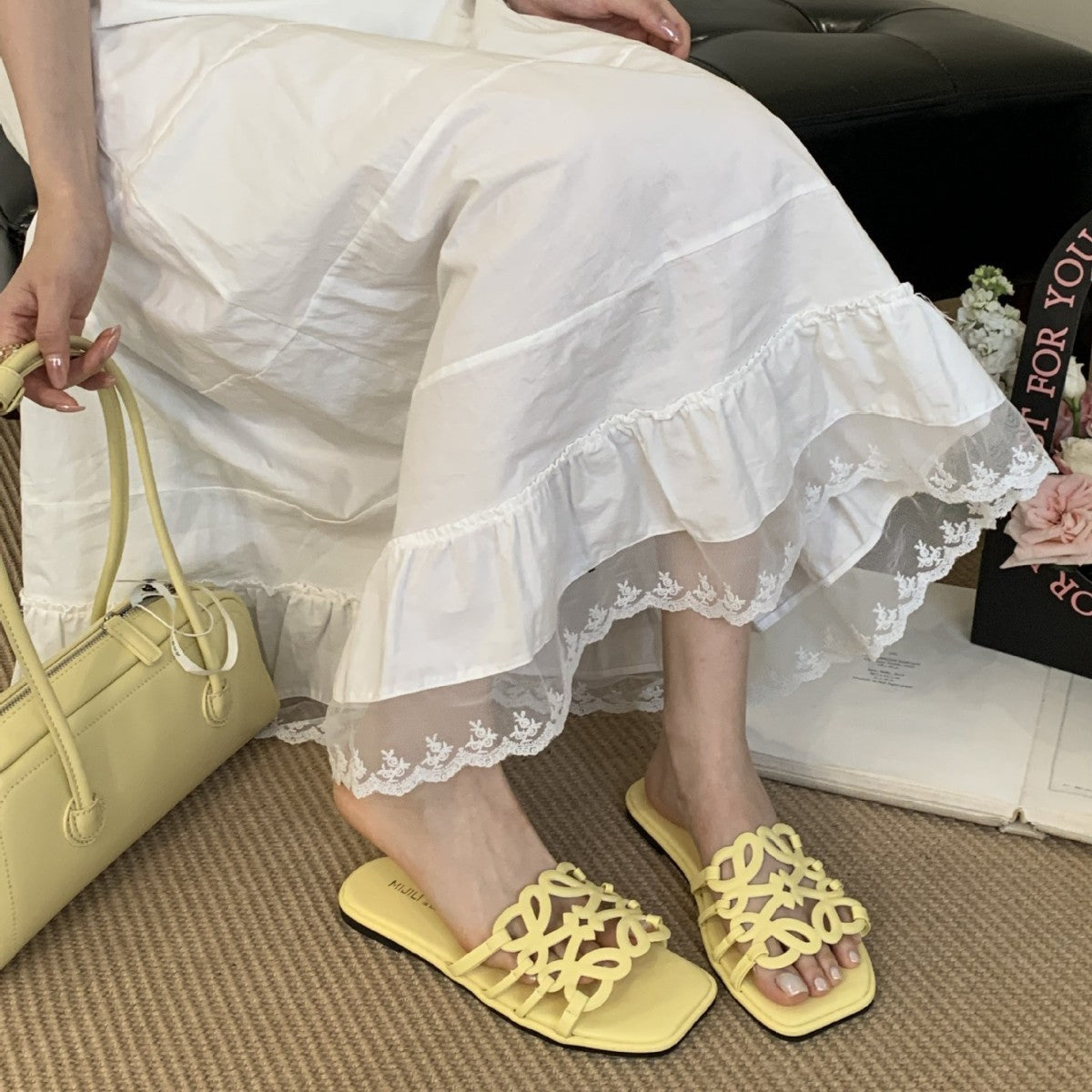 Summer Roman Style Hollow-out Slippers Flat All-match Vacation Style Beach Slippers Women - D&A