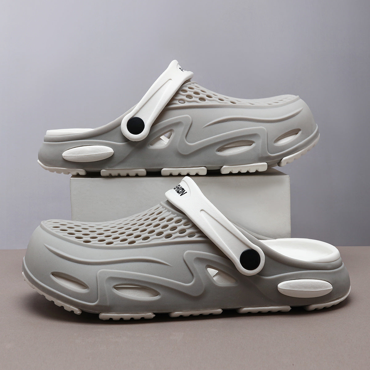 Men's Summer Closed Toe Non-slip Breathable Beach Slippers Gray - D&A