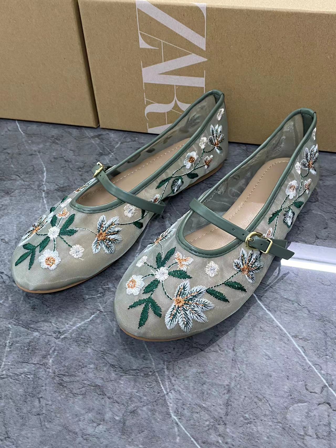 Women's Shoes Green Flower Embroidered Mesh Cloth Ballerina Flats New Guo Feng Green - D&A