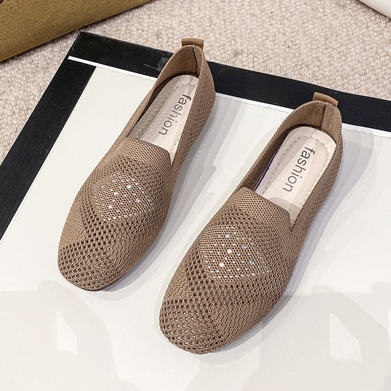 Women's Old Beijing Cloth Hollow Hole Shoes - D&A