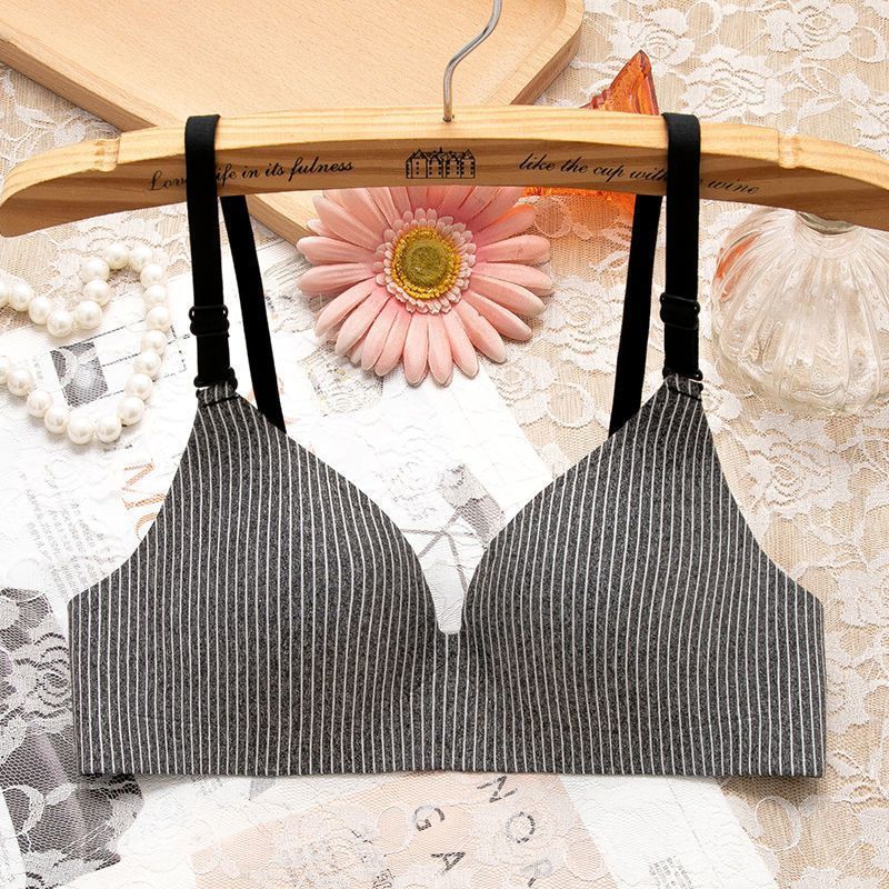 Non-wired Bra One-piece Seamless Gather Small Bra Black - D&A