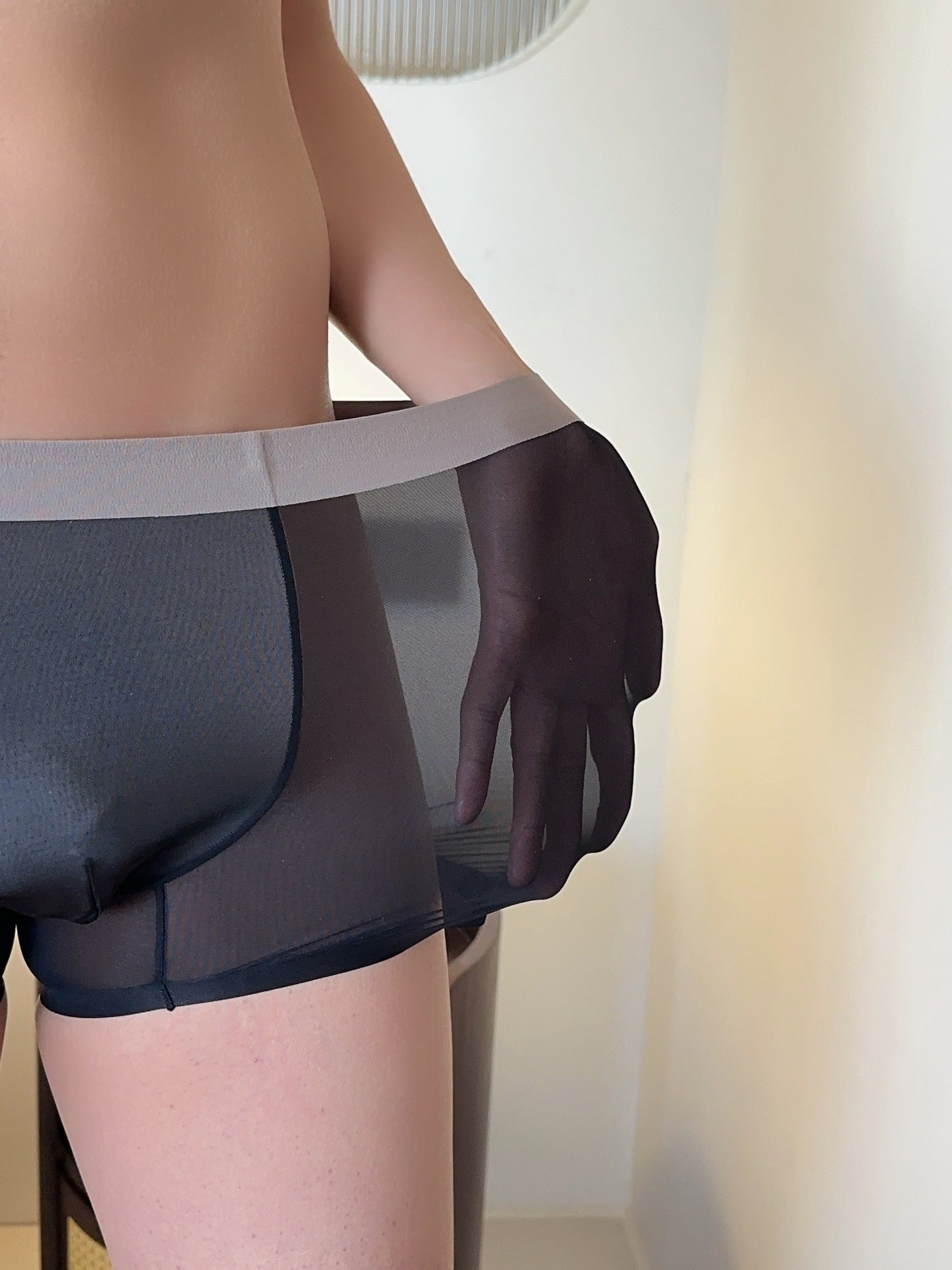 Ultra-thin Nude Color Feel Cool Honeycomb Crotch Antibacterial Seamless Men's Boxers Black - D&A
