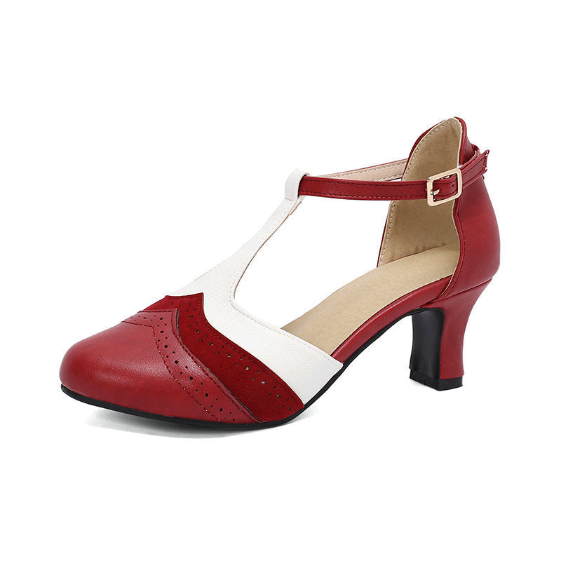 Women's Retro Closed Toe British Style Chunky Heel Sandals Red - D&A