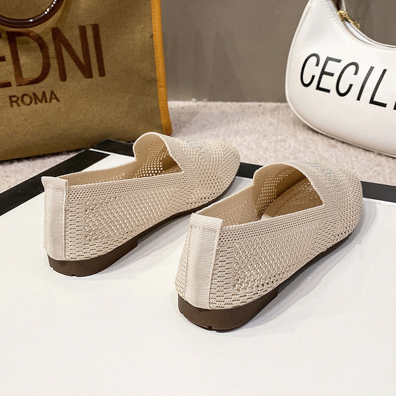 Women's Old Beijing Cloth Hollow Hole Shoes - D&A
