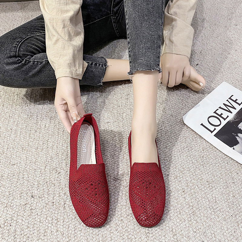 Women's Old Beijing Cloth Hollow Hole Shoes Red - D&A