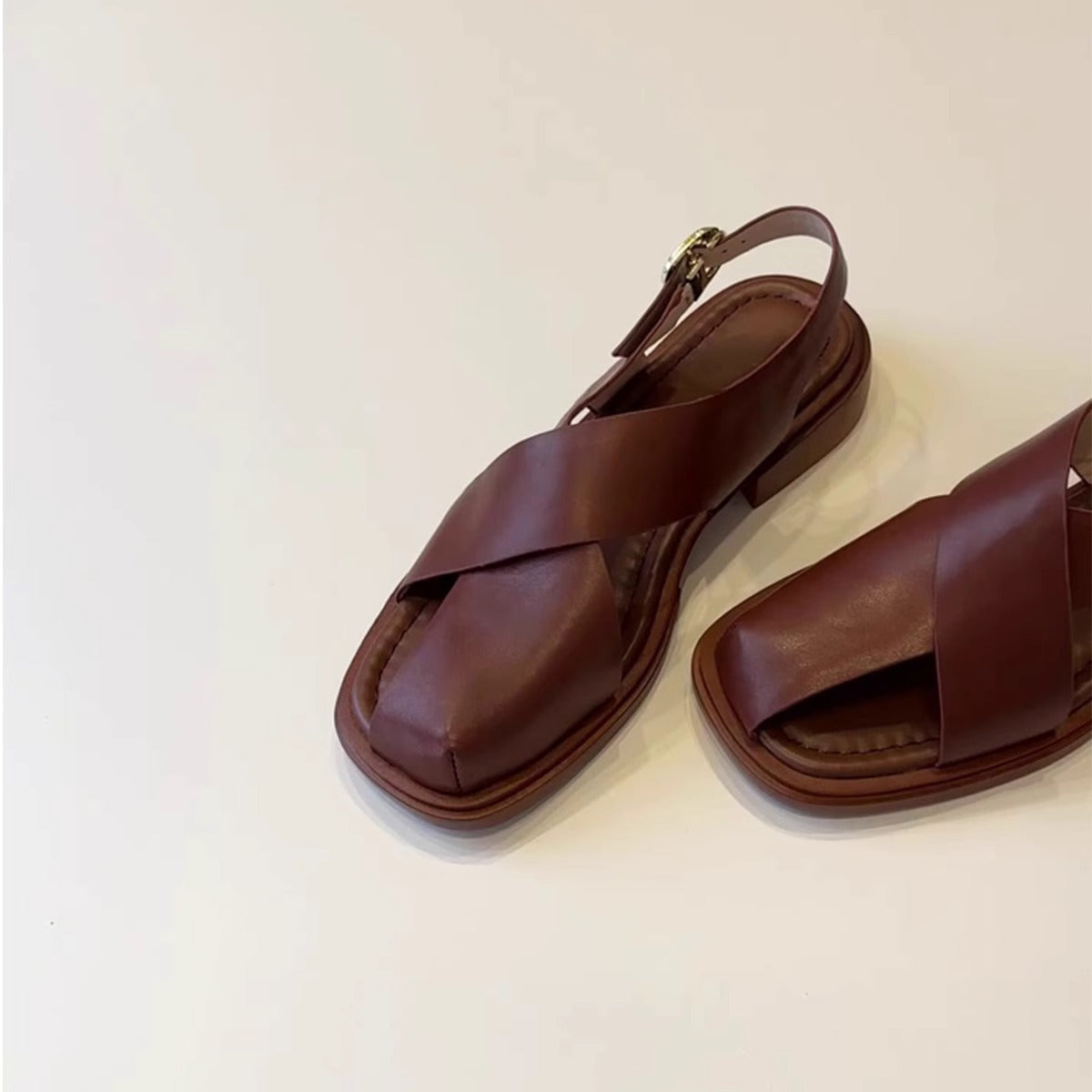Women's Retro Hollow-out Roman Sandals With Buckle Brown - D&A