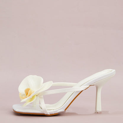 White Flower Decorative Flip-toe Square Toe High Heel Sandals - D&A
