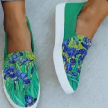 Faux Leather Solid Color Green Round Toe Canvas Shoes - D&A