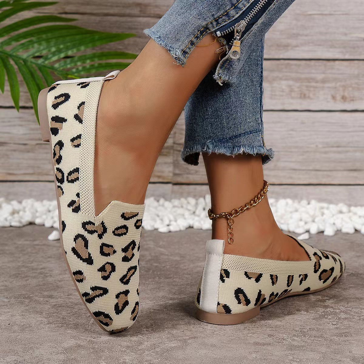 Women's Low-cut Square Toe Flat Bottom Sneaker Full Leopard Print - D&A