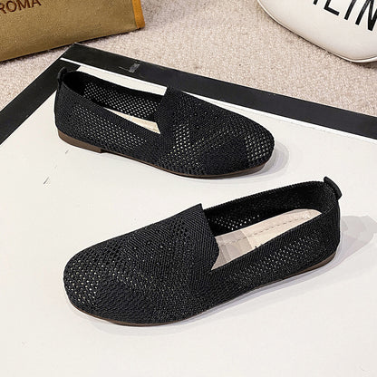 Women's Old Beijing Cloth Hollow Hole Shoes - D&A