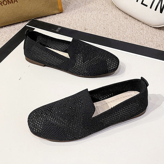 Women's Old Beijing Cloth Hollow Hole Shoes - D&A