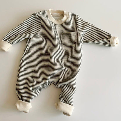 Wear striped baby jumpsuits outside Black - D&A