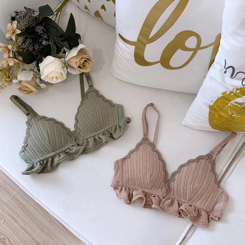 Ruffle Triangle Cup Bra - D&A
