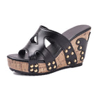 Women's Light-soled Rivet Sandals Plus Size - D&A