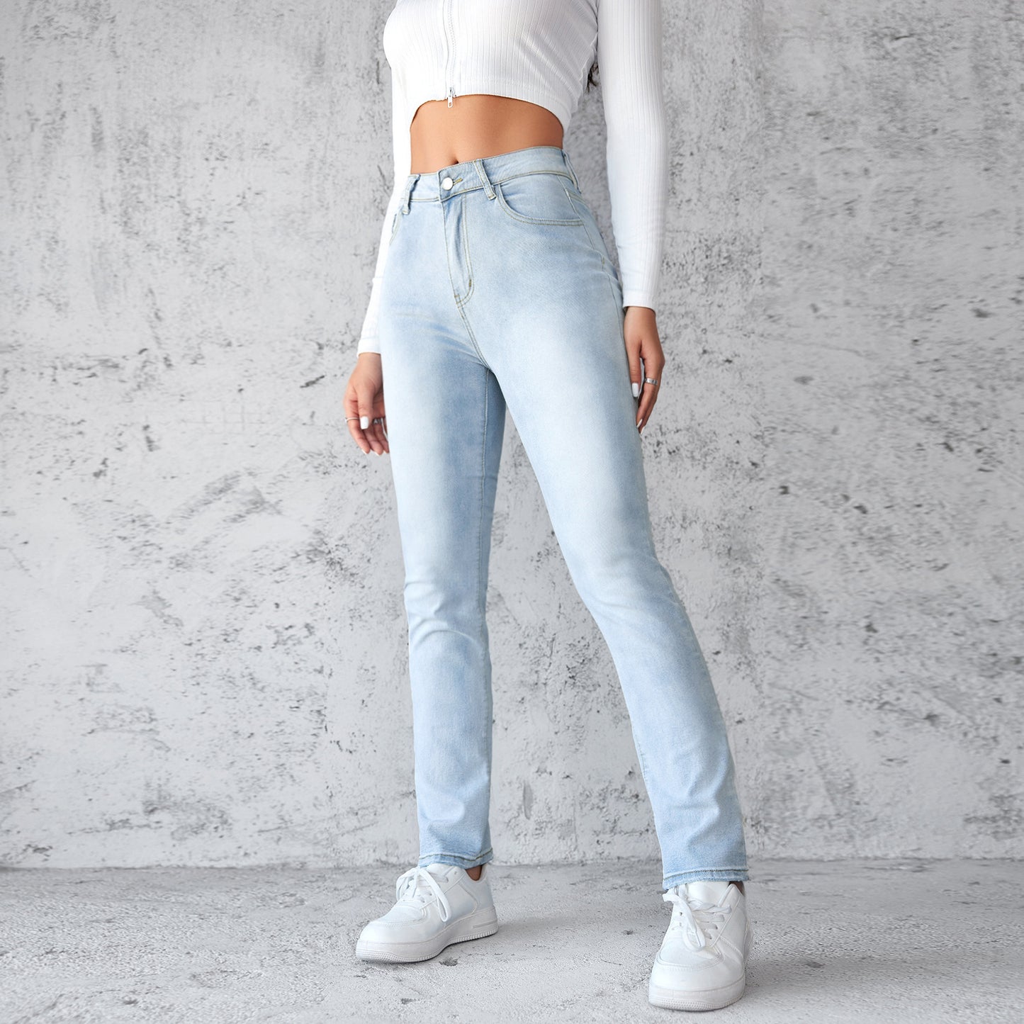 Women's Straight Leg Slim Fit Jeans, Fashionable And Simple Light Blue Pants - D&A