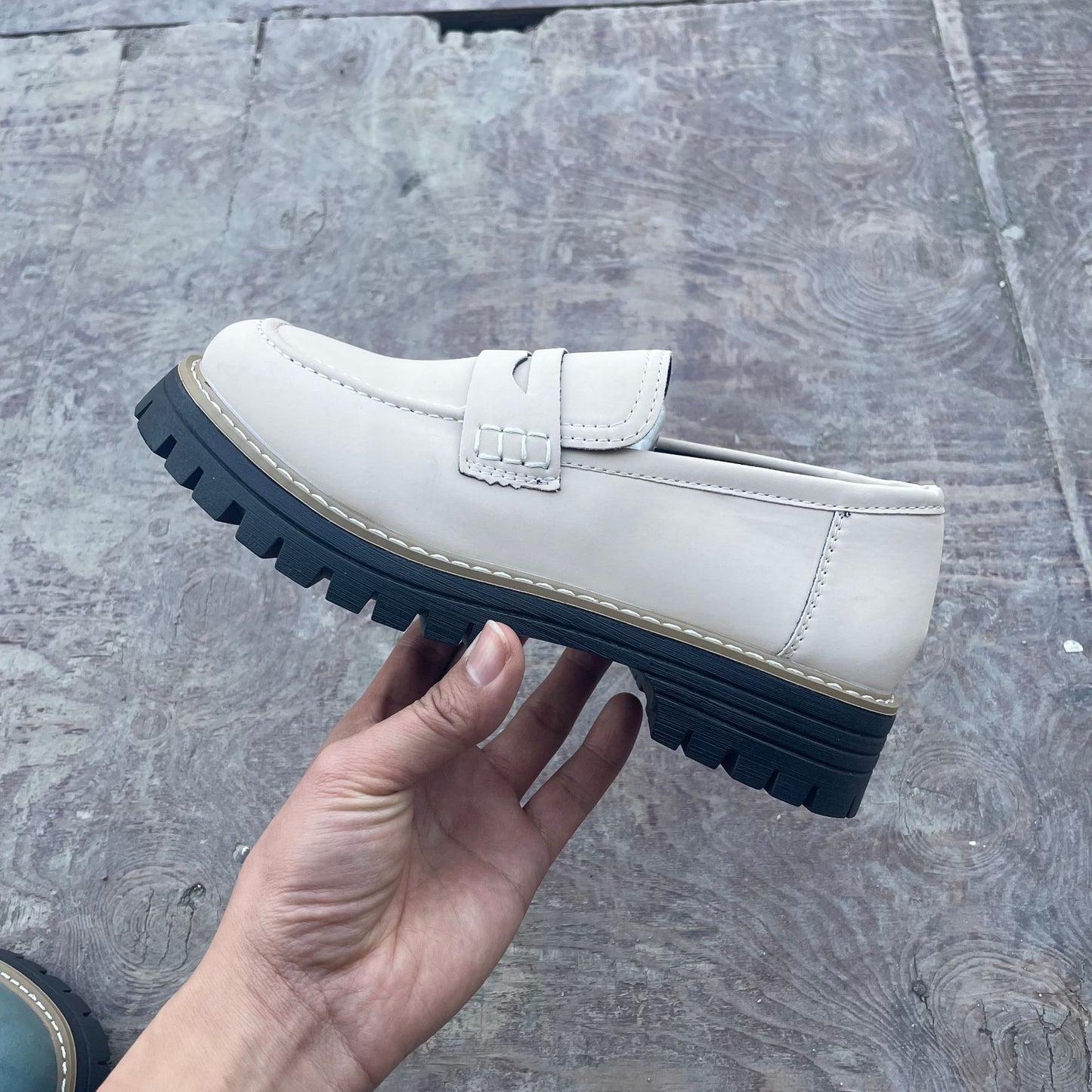 Leather Plus Size Casual Women's Shoes Beige - D&A