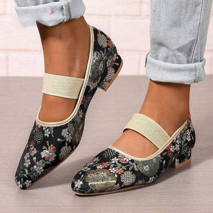 Chunky Heel Embroidery Women's Pumps Black - D&A