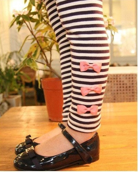 Girl clothing sets - D&A