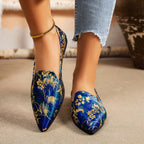 Printed Shallow Mouth Pointed Flat Large Size Women's Shoes - D&A