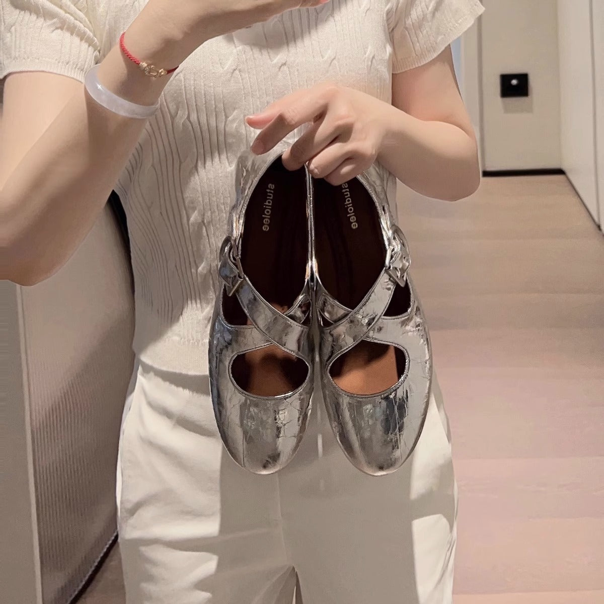 Cross Strap Silver Round Head Women's Shallow Mouth Flat Bottom Leather Shoes - D&A