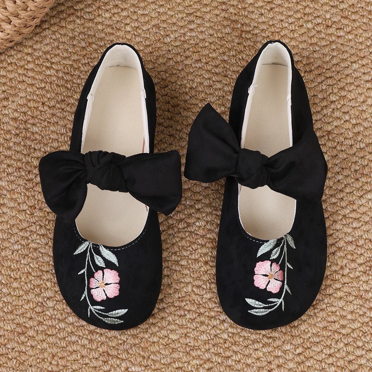 Fashion Personalized Women's Bow Flat Work Shoes - D&A