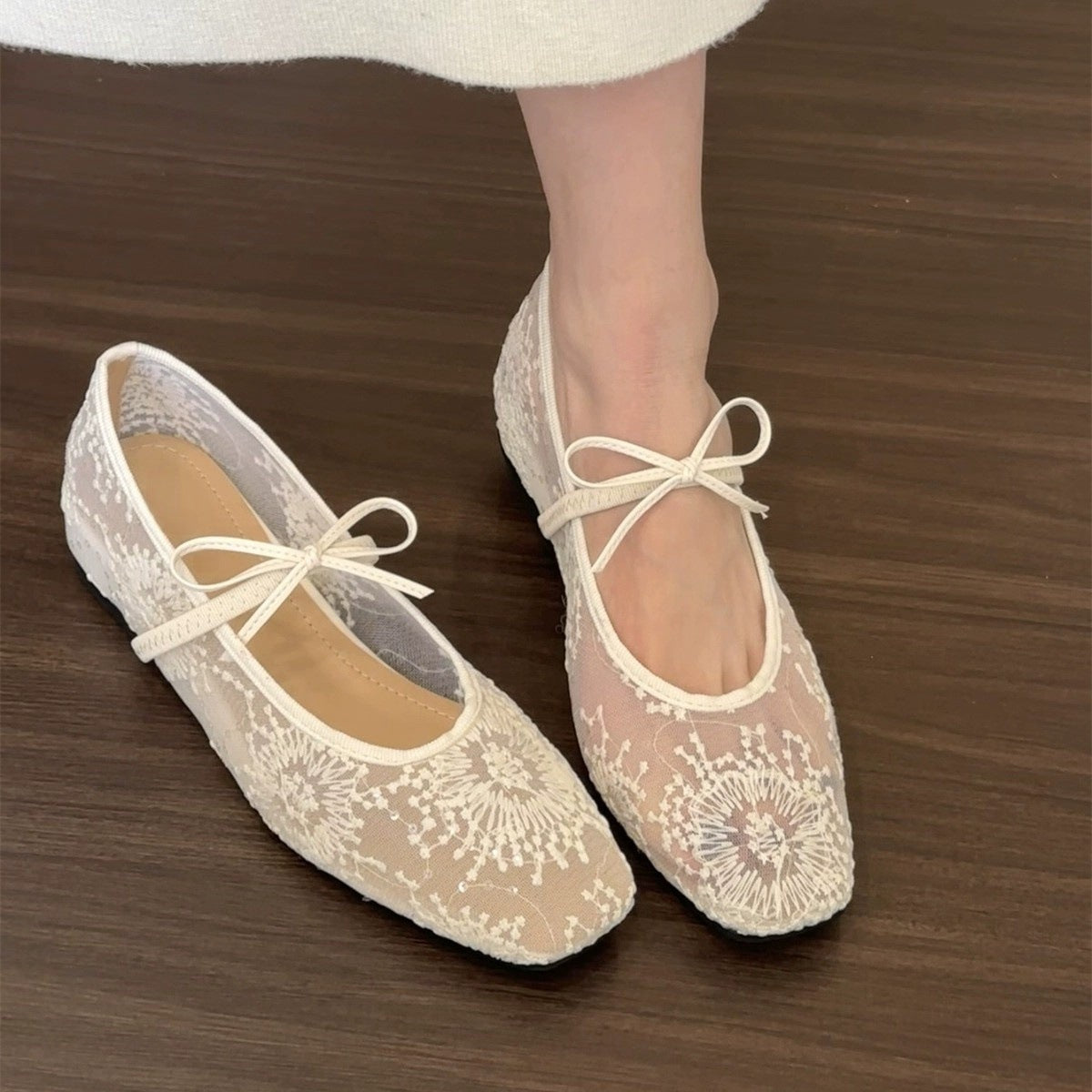 Spring Mesh Breathable Square Toe Mary Jane Pumps - D&A