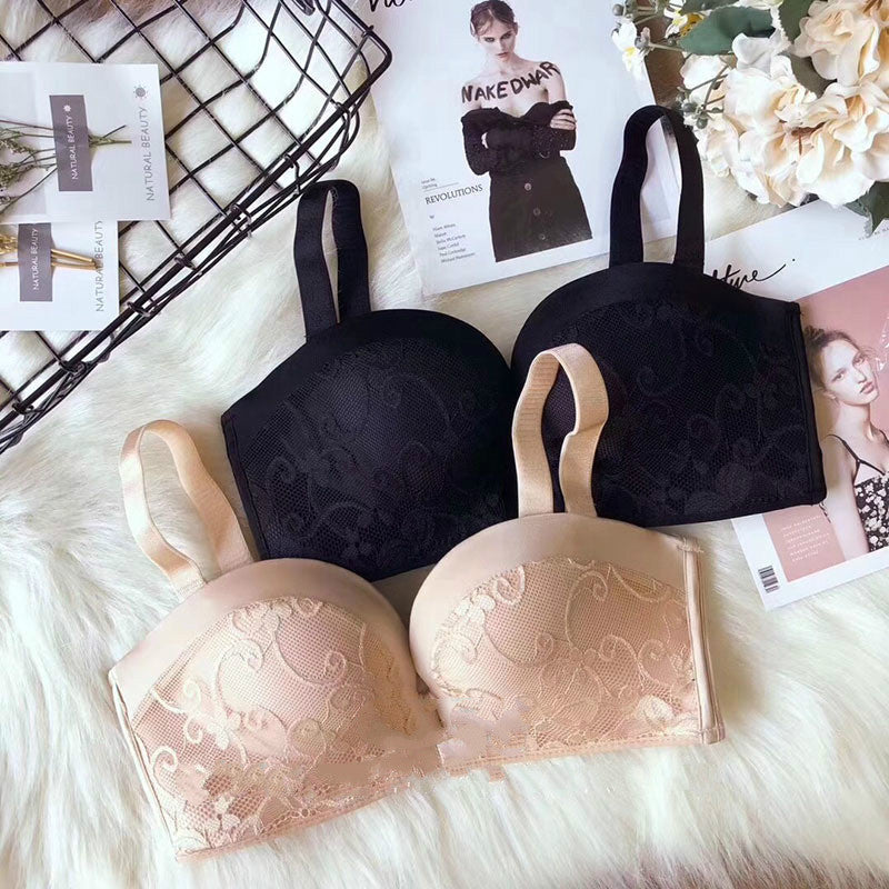 A strapless invisible bra - D&A