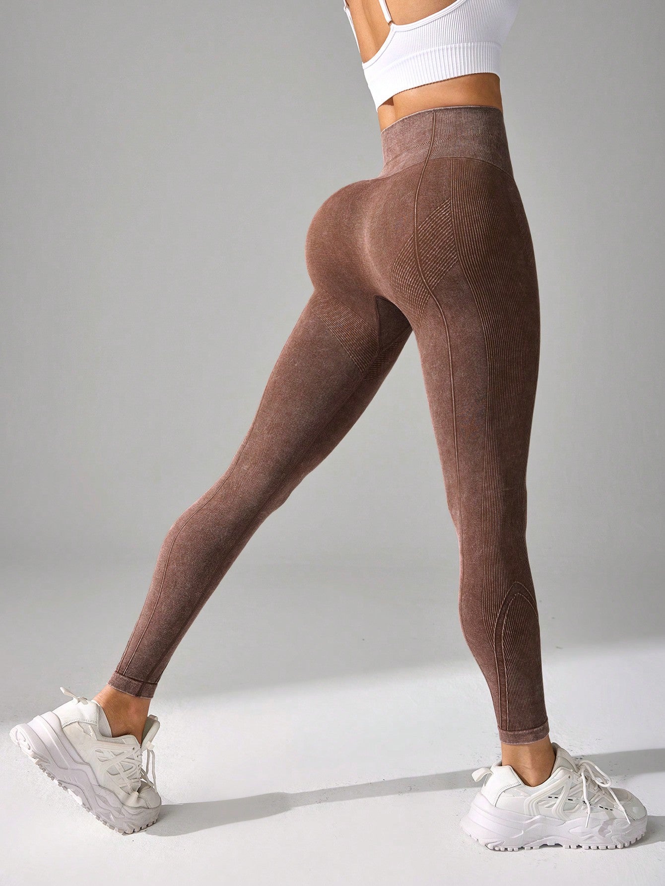 Nude Feel High Waist Hip Lifting And Belly Contracting Fitness Seamless Sports Pants Leather Brown - D&A