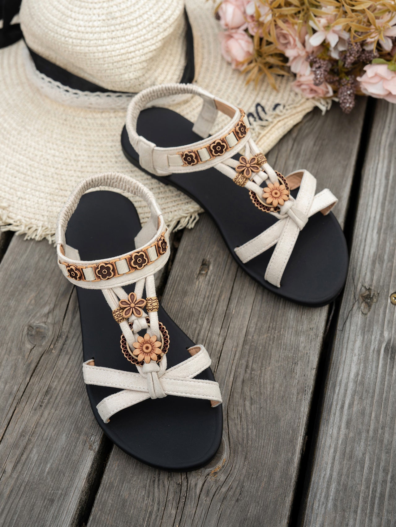 Women's Flat Plus Size Bohemian Beach Shoes Beige - D&A