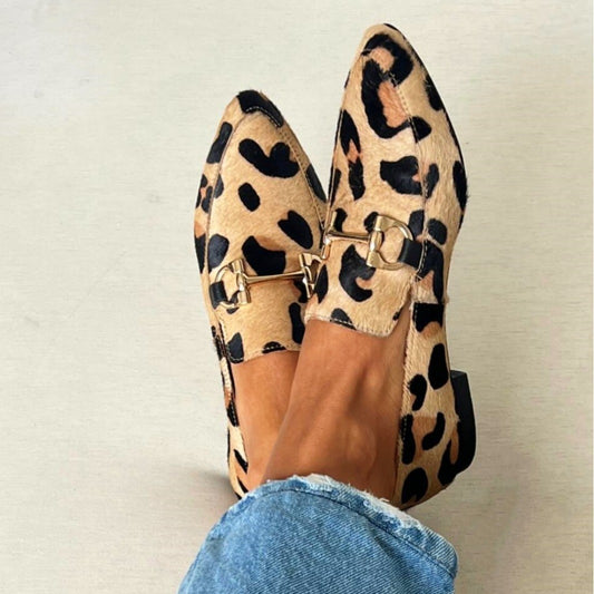 Pointed Toe Shallow Mouth Leopard Print Casual Pumps - D&A