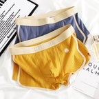 Men's Mid-waist Simple Fashionable Breathable Comfortable Boxers - D&A