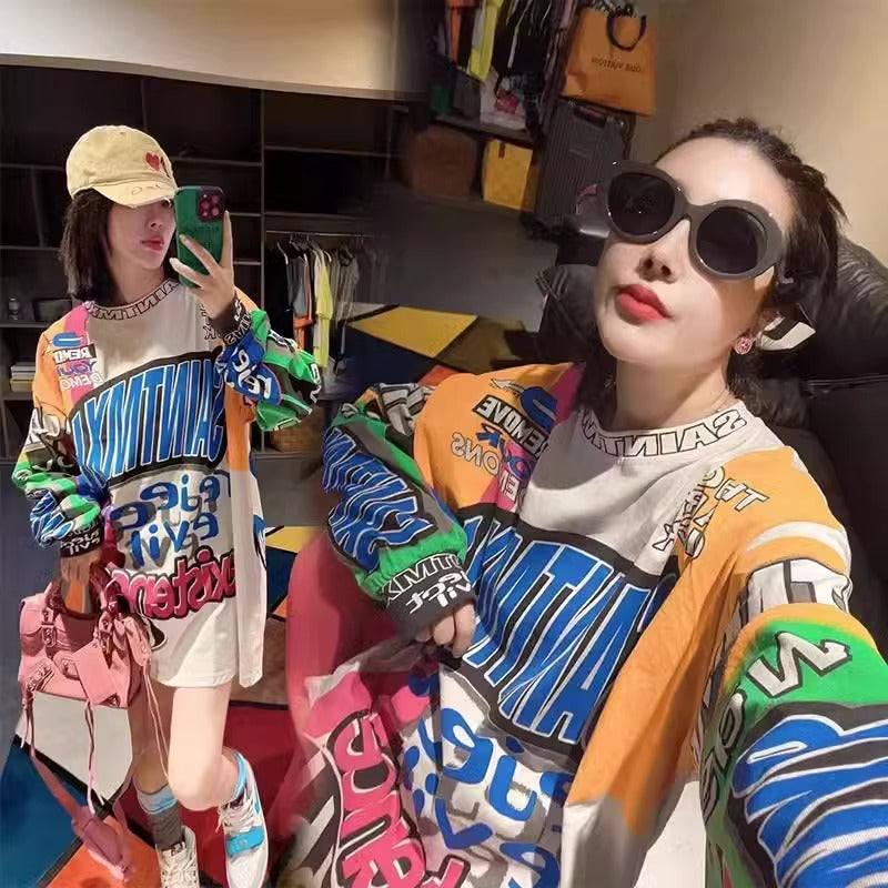 Graffiti Printing Design Round Neck Long Sleeve T-shirt - D&A