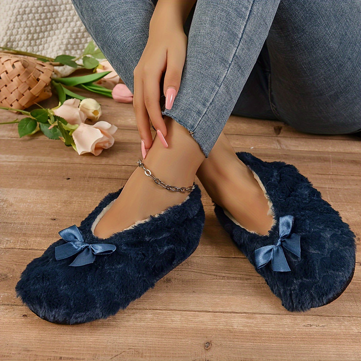 Women's Indoor Comfortable Breathable Warm Closed-toe Slippers Soft Navy Blue - D&A