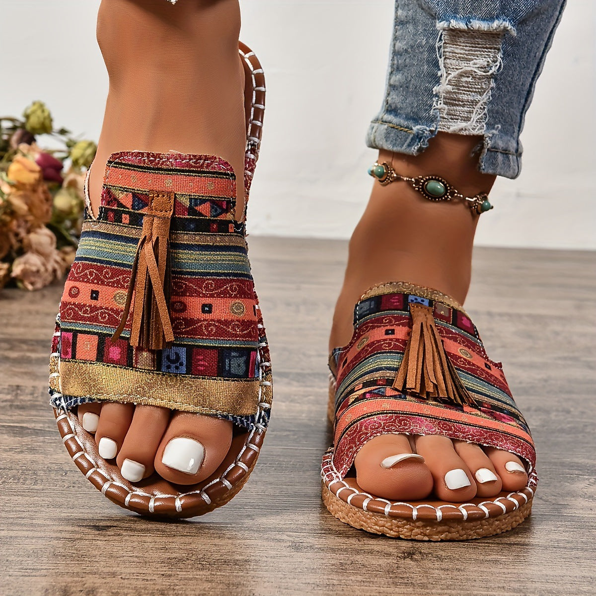 Women's Tassel Decorated Flat Sandals Burgundy - D&A