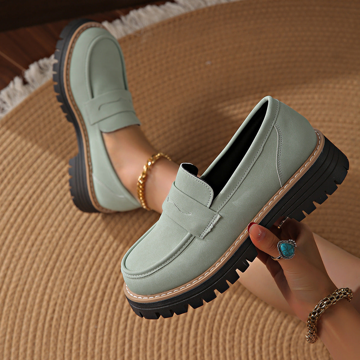 Women's Retro Solid Color Plus Size Casual Platform Shoes - D&A