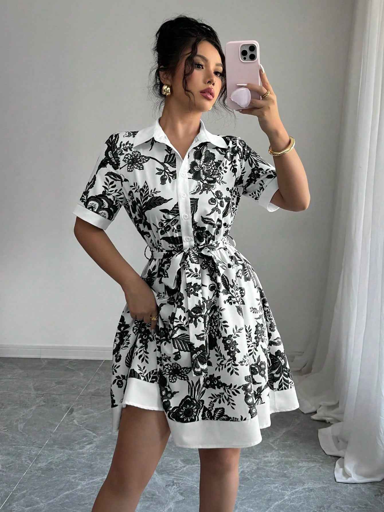 Simplicity Waist-controlled Printed Lace Up Short Sleeve Dress