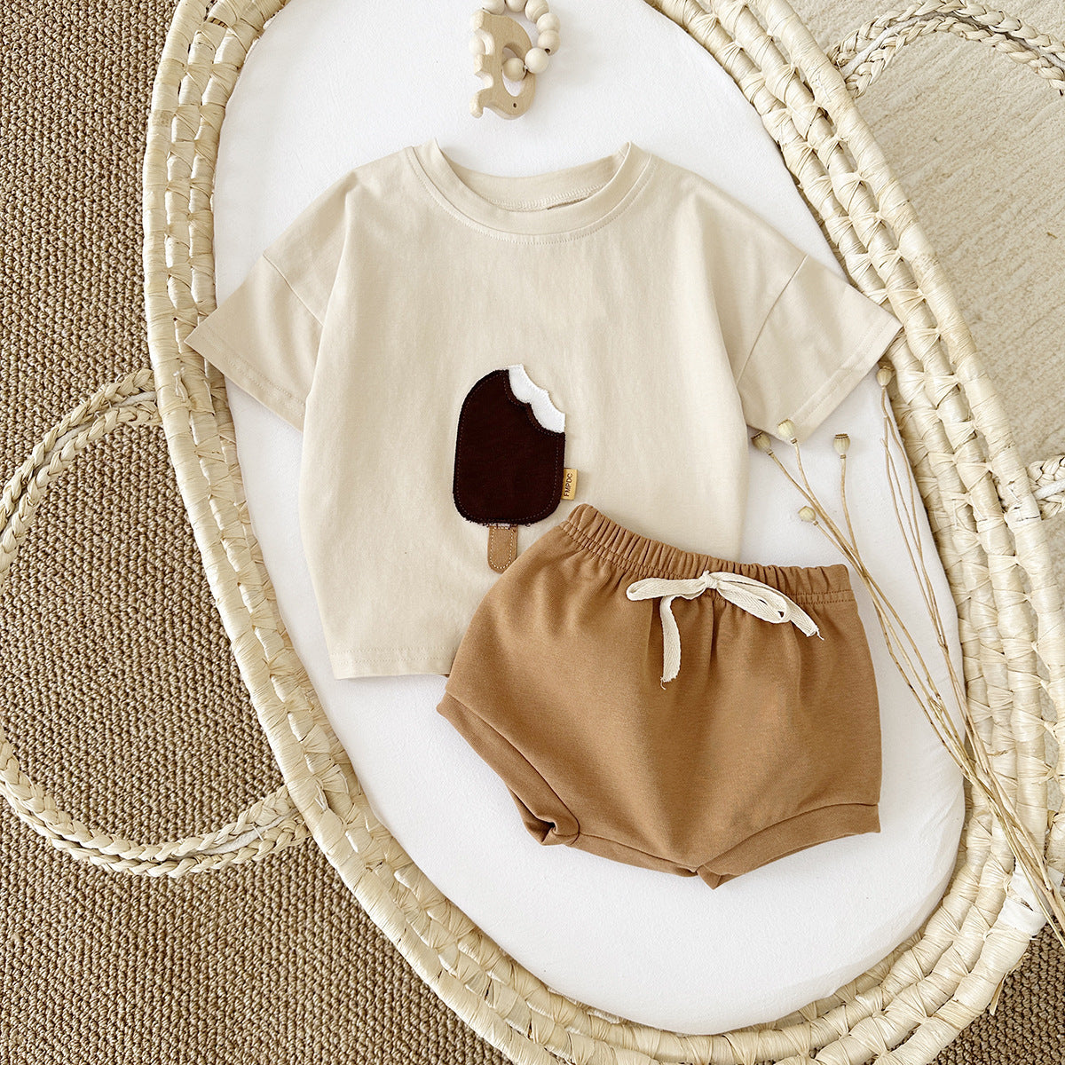 Girls' Casual Round Neck Cotton Ice Cream Patch Short Sleeve Shorts Suit - D&A