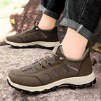 Soft Bottom Lightweight Travel Shoes Middle-aged And Elderly - D&A