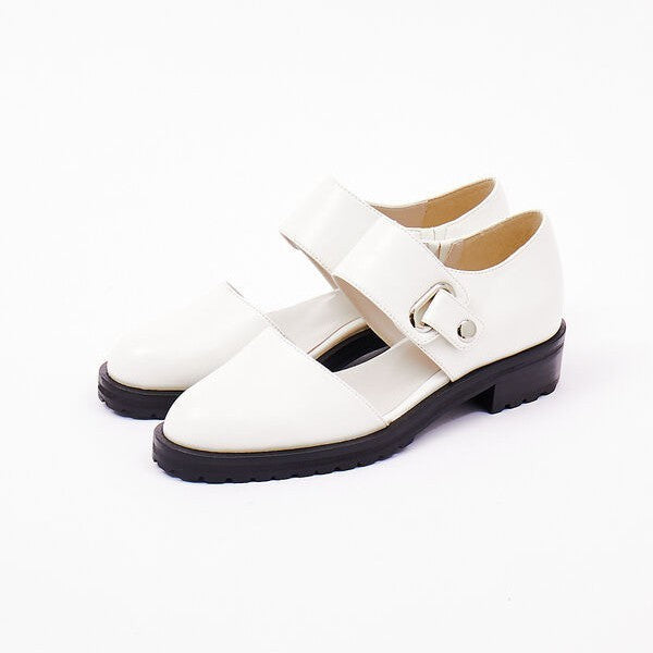 Spring Leisure Low Heel Square Heel Round Head Buckle Oversized Shoes - D&A